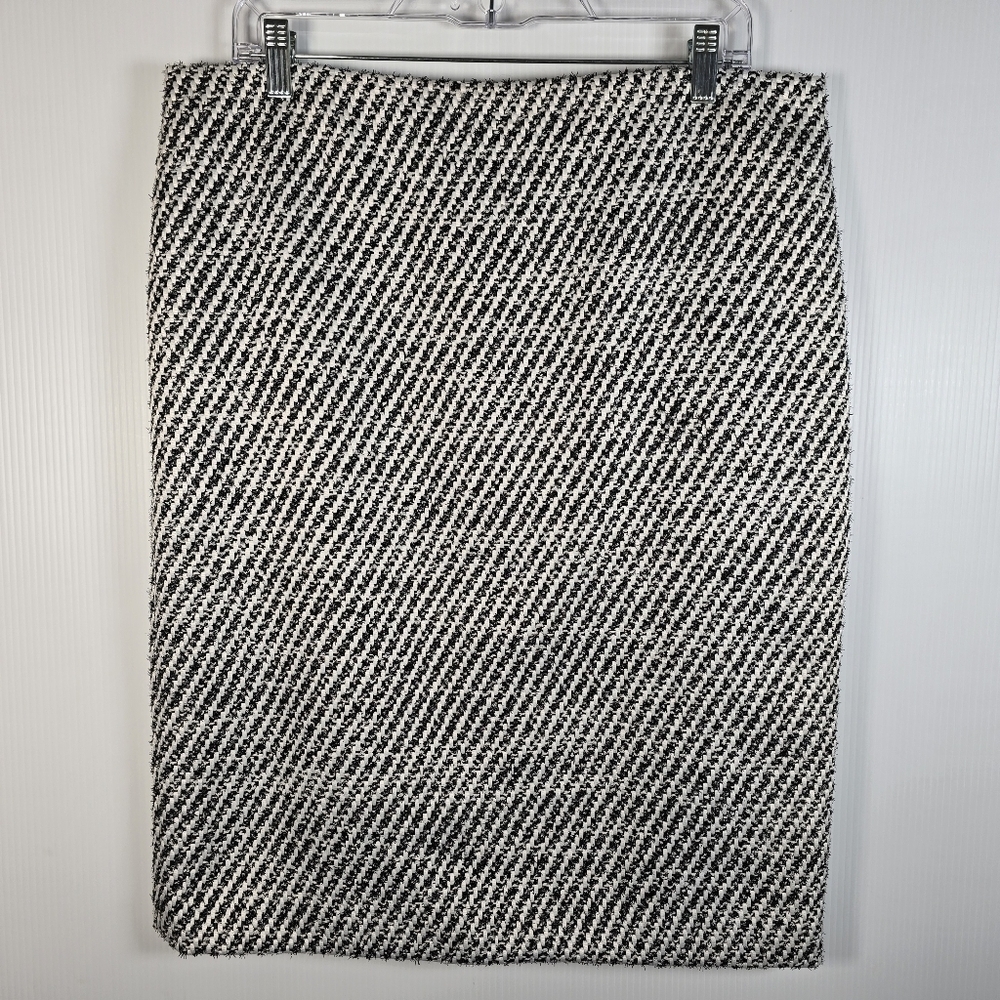NWT Ann Taylor Black & White Tweed Pencil Skirt Size 14 Career Business Office